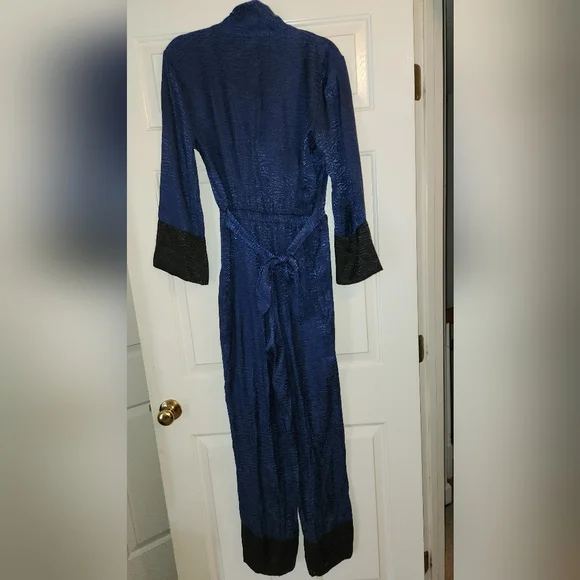 Victoria's Secret Blue Satin Lounge Jumpsuit Womens Size Small Wide Leg Belted - Picture 4 of 7
